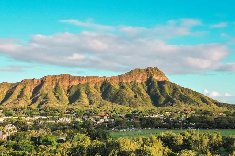 oahu view of diamond head crater
