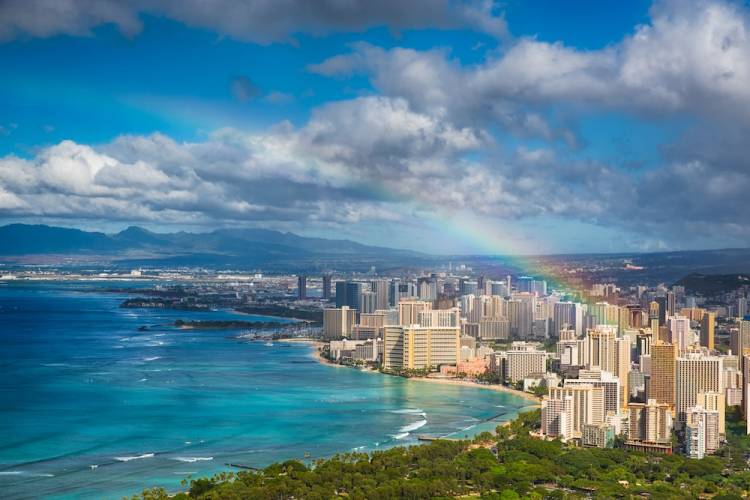 rainbow over honolulu